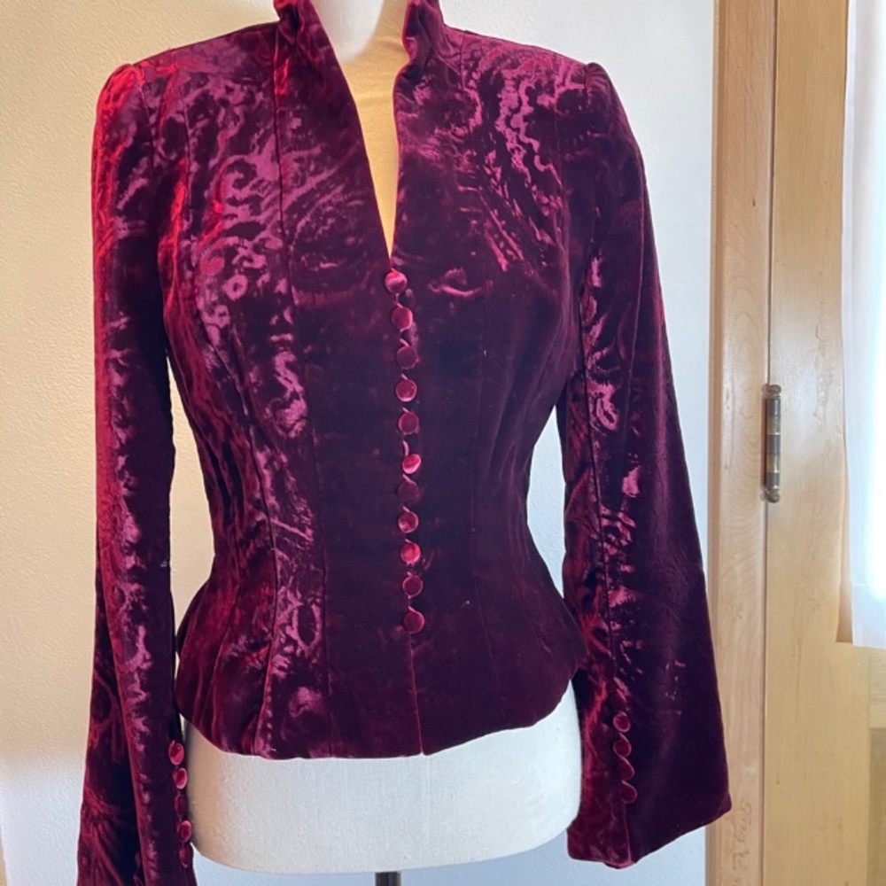 Carmen Marc Valvo Signature Jacket  vintage 2003